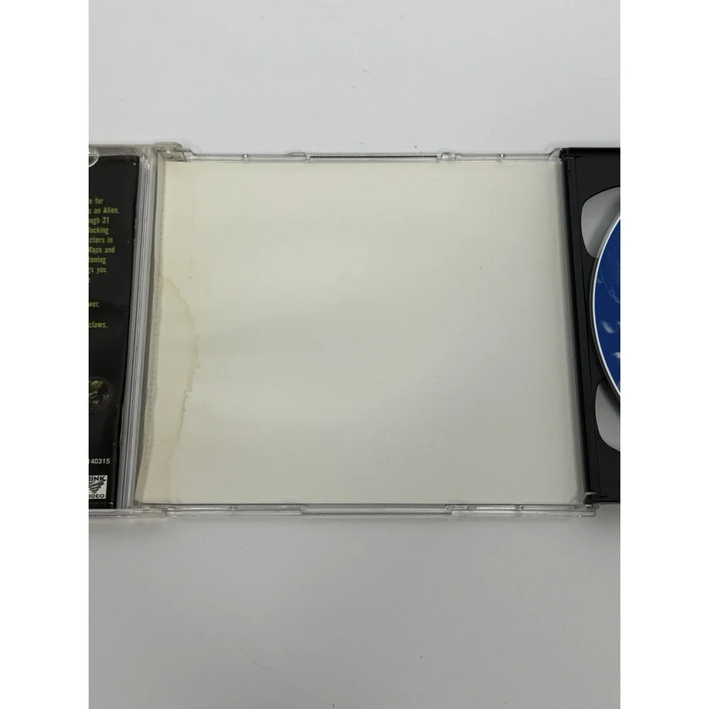 The Operative No One Lives Forever GOTY Edition PC 2001 Monolith Sierra Complete